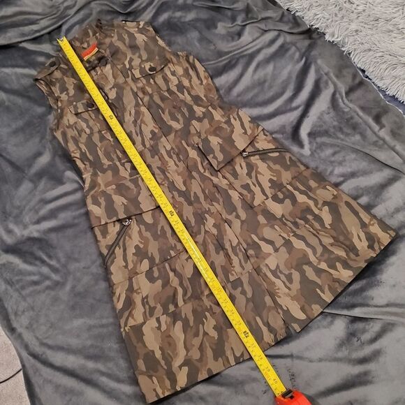 Chic Eva&Claudi button down camouflage dress - Picture 7 of 8